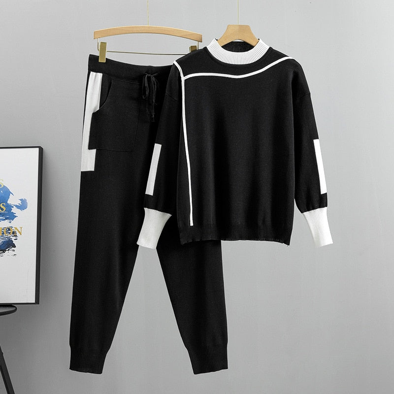 Women's Knit Two Piece Set - Long Sleeve Jumper and Jogger Pants with Contrast Trim